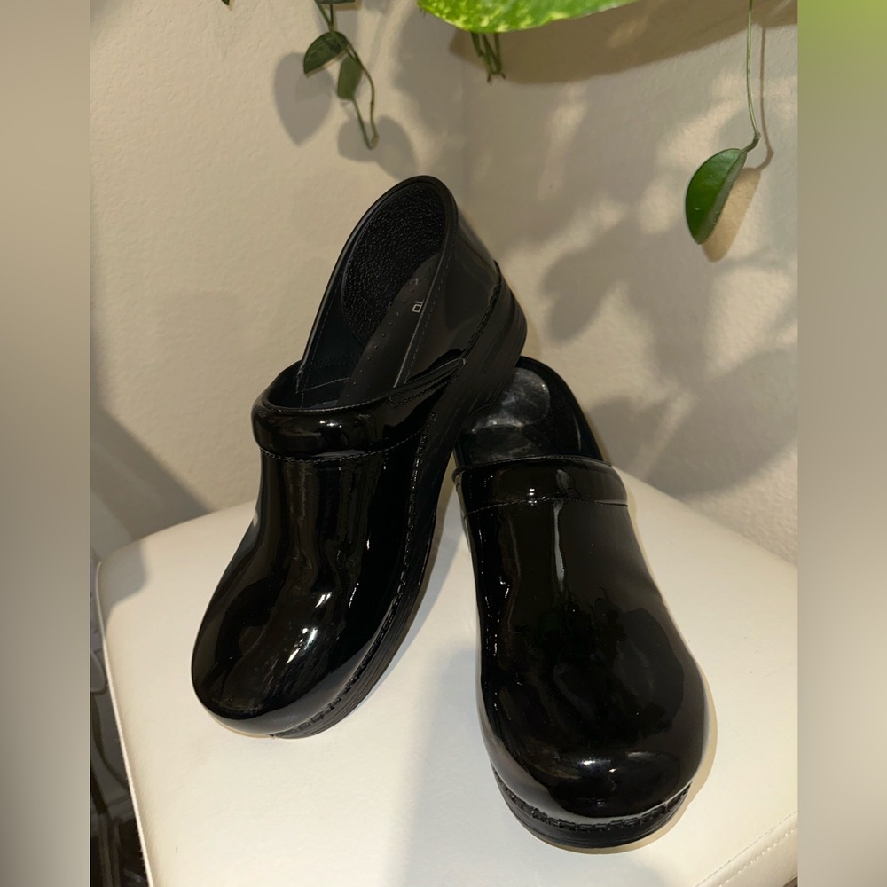 Dansko Pro XP in Black Patent